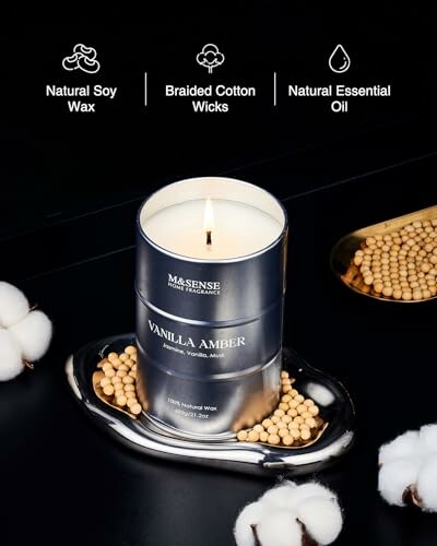 Bougie parfumée à la vanille et ambre sur un plateau